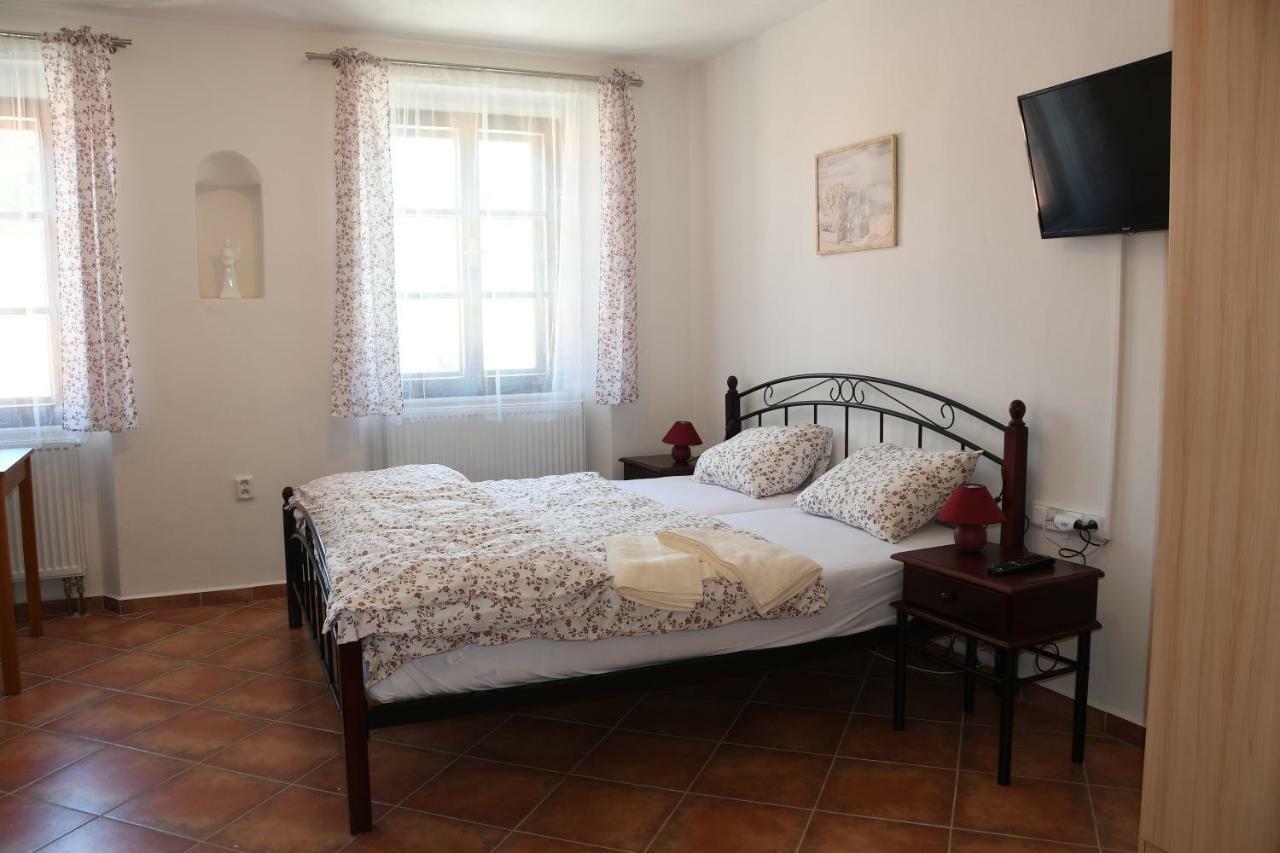 Penzion-Apartman Soucek Йиндржихув-Градец Экстерьер фото
