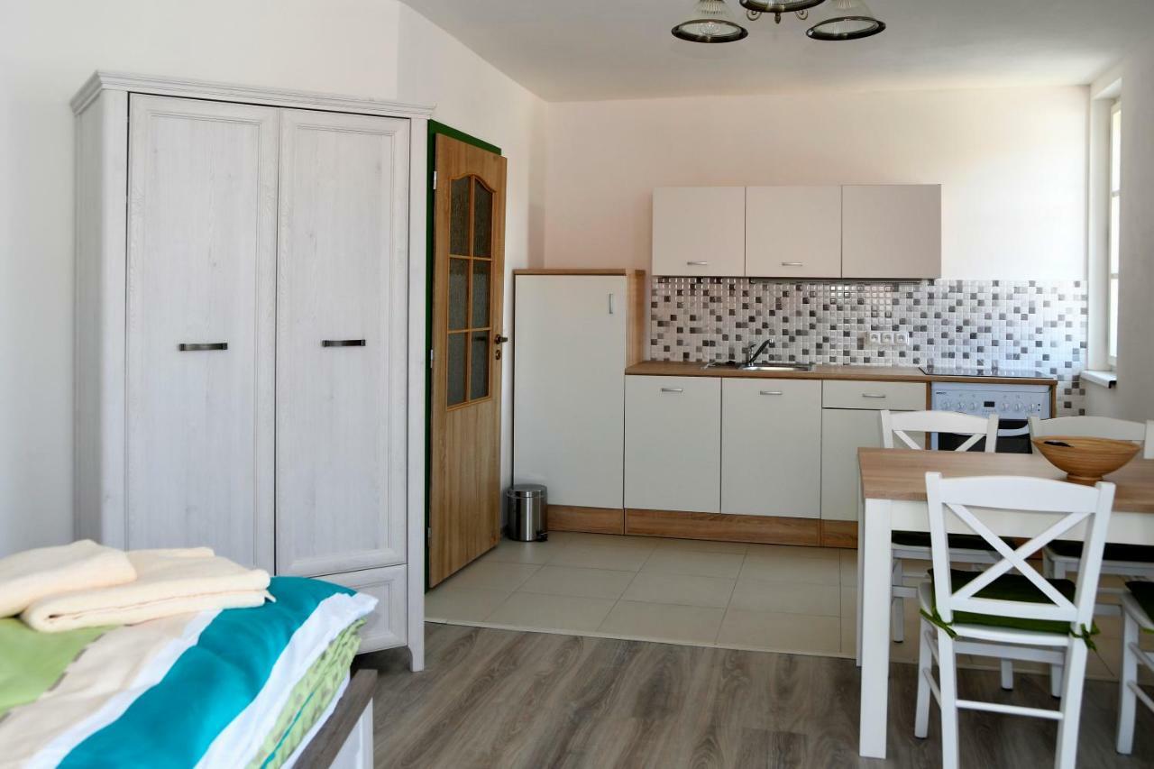 Penzion-Apartman Soucek Йиндржихув-Градец Экстерьер фото